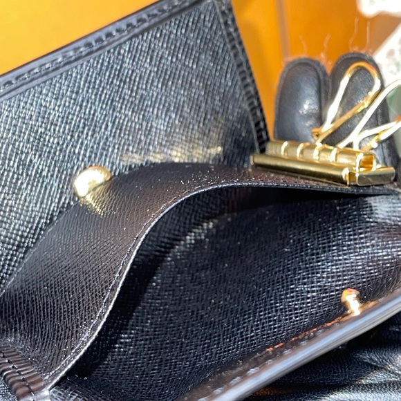 🌸Epi Multicles 4 Leather Ring Key Case - Picture 10 of 14